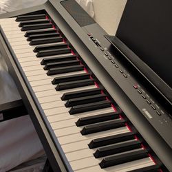 Piano Yamaha P-125