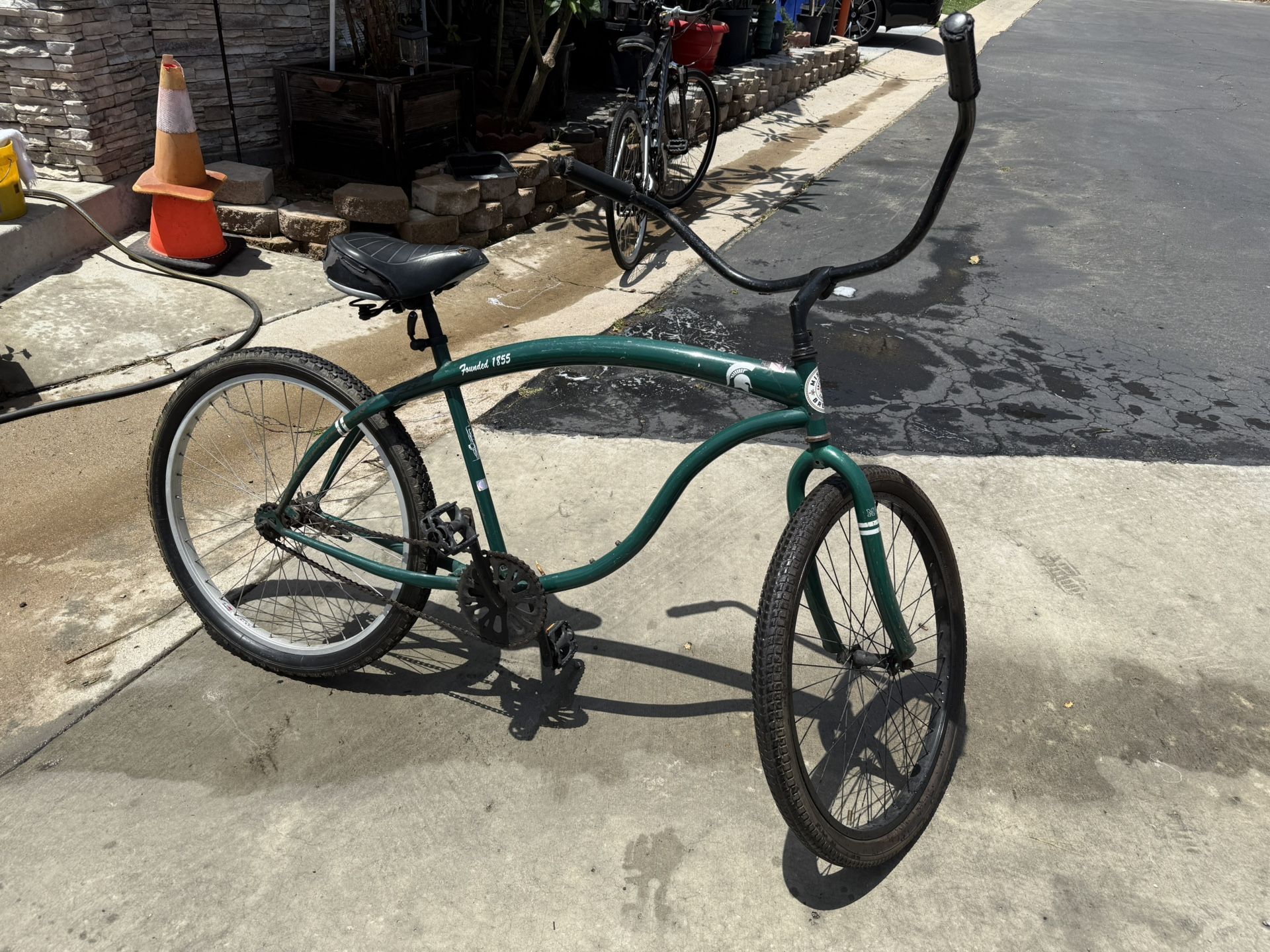 Long Body Beach Cruiser (Michigan St. Trojans)