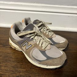 New Balance 2002r 