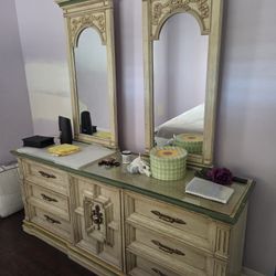 Antique Dresser Set