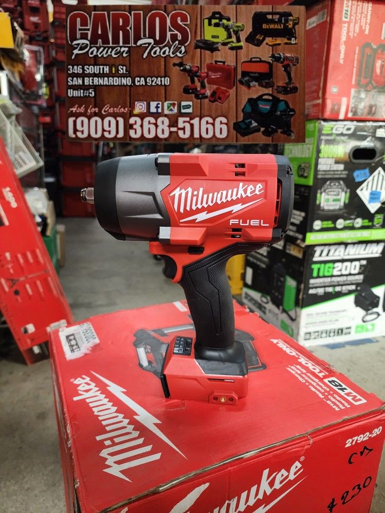 MILWAUKEE M18 CORDLESS IMPACT WRENCH 1/2" IN. FUEL BRUSHLESS