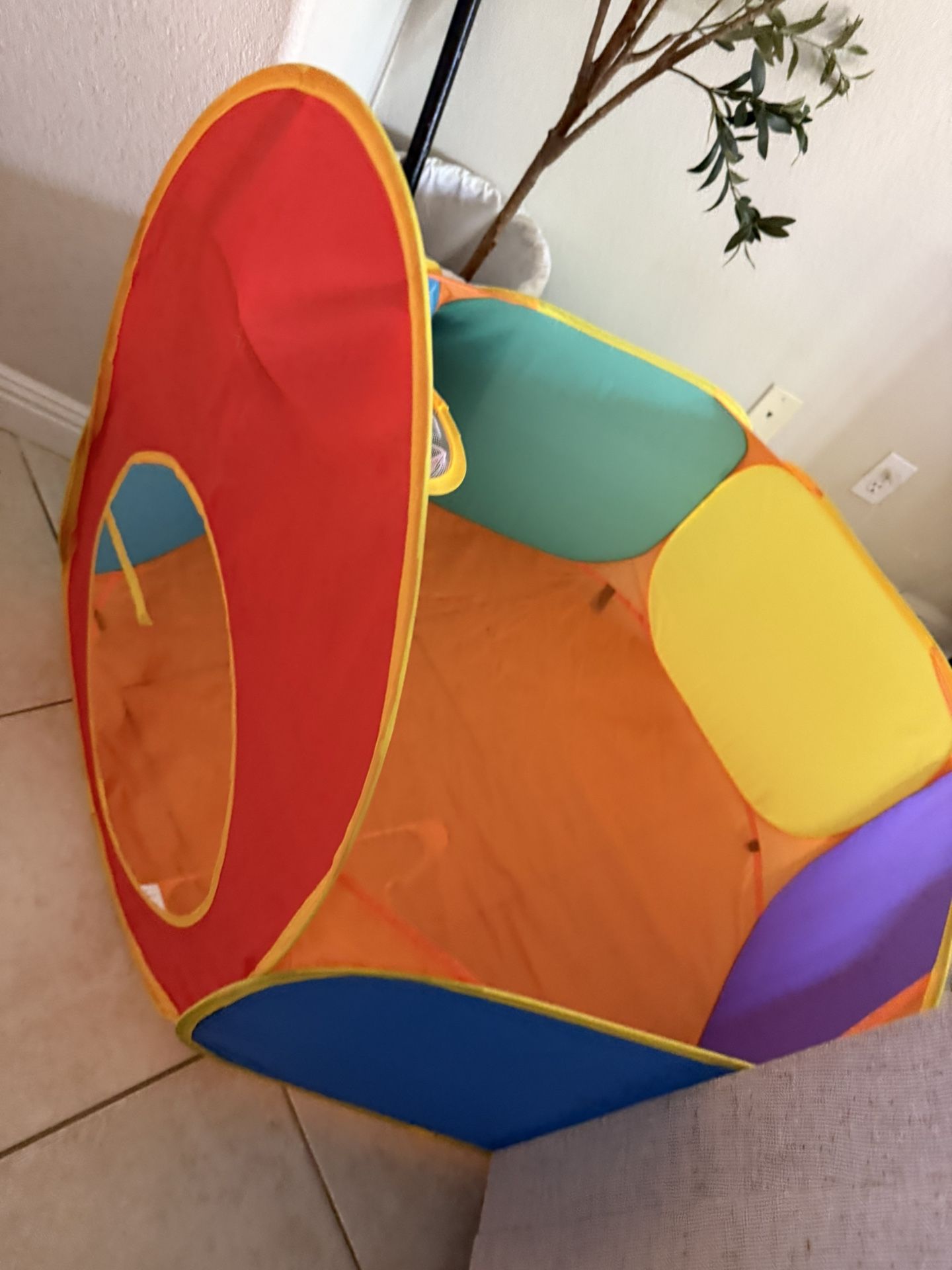 Play Tent/Tunnel With Bag Of Play Pen Balls