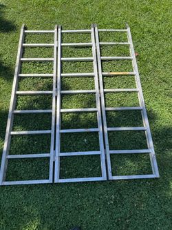 Folding ramp