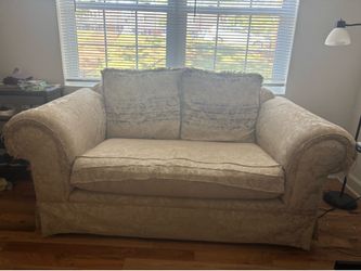 Vintage Floral Loveseat