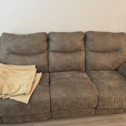 Reclining Couches 