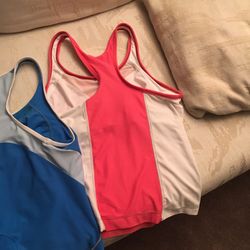 Nike sport tops large