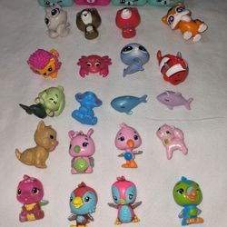 24 COLLECTABLE MIX TOYS HATCHIMALS ,LITTLE PET SHOP 