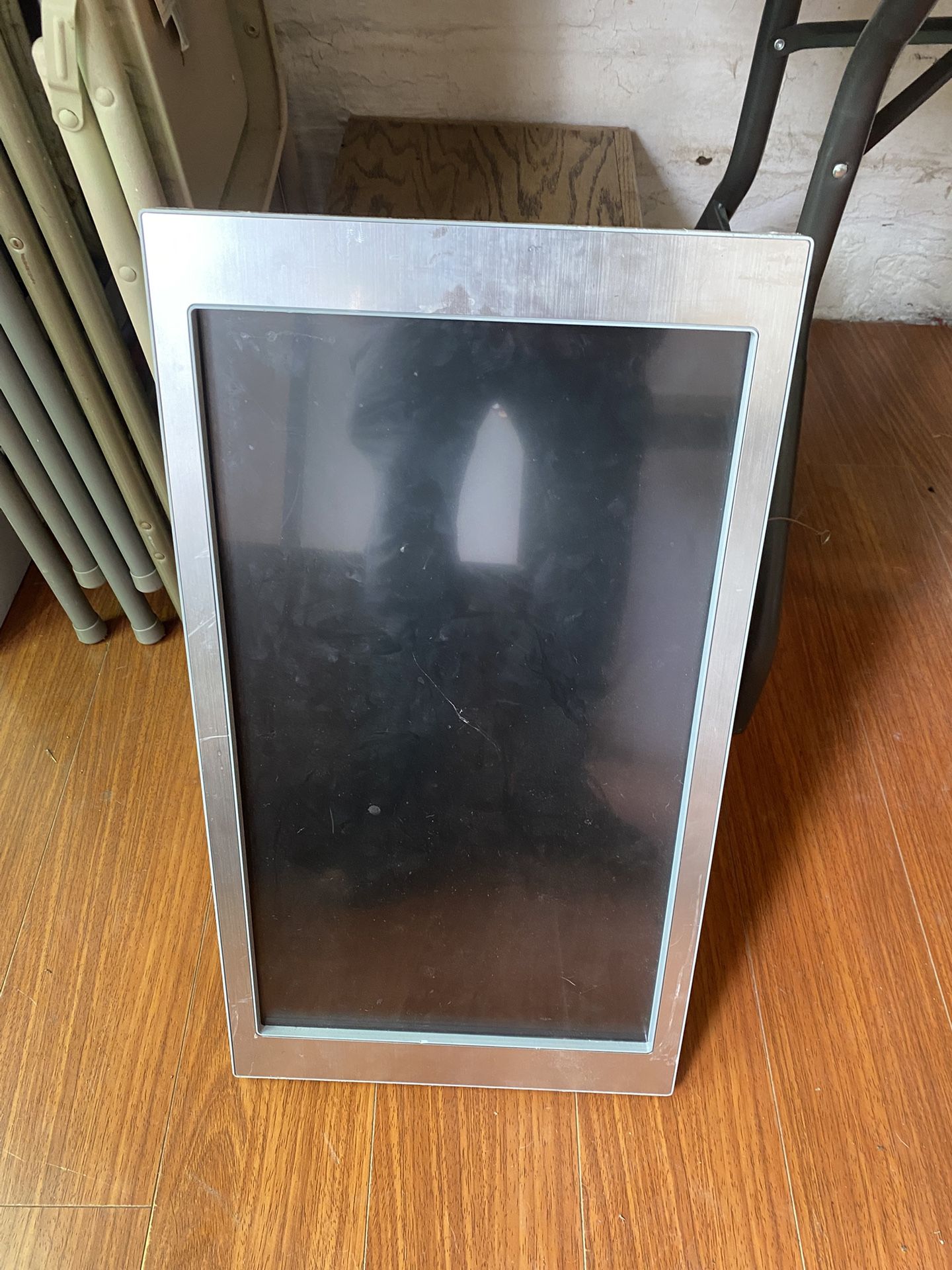 Screen