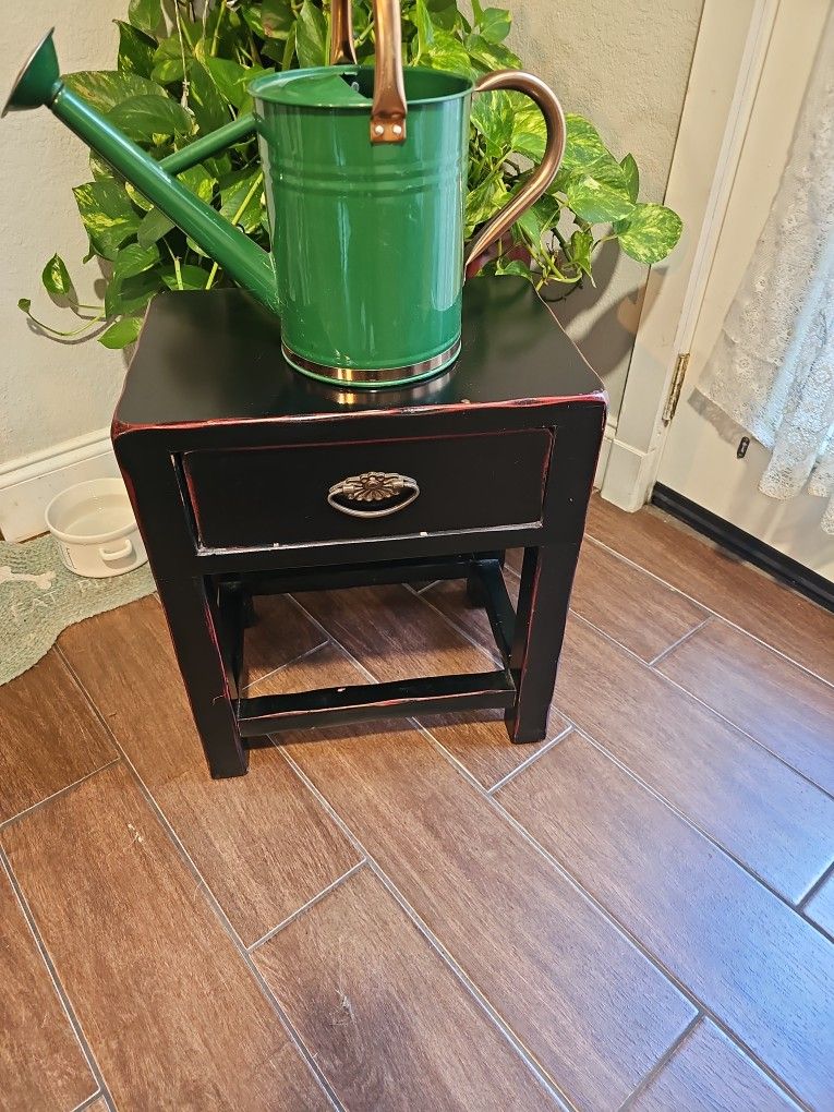 Small  Table  Very Sturdy  Has  a Drawer  Can Be Used As A Stool   Side Table ,
