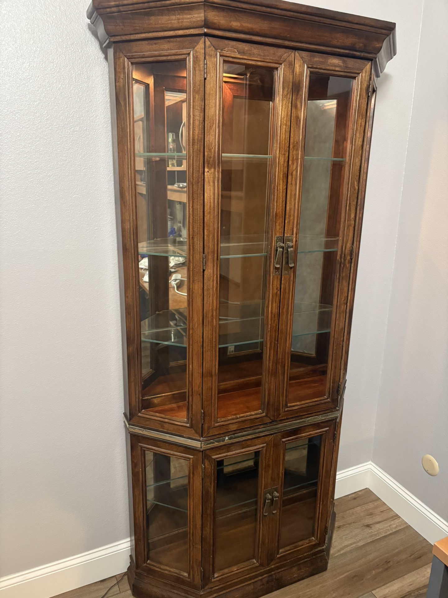 Curio Cabinet With Glass & Lights