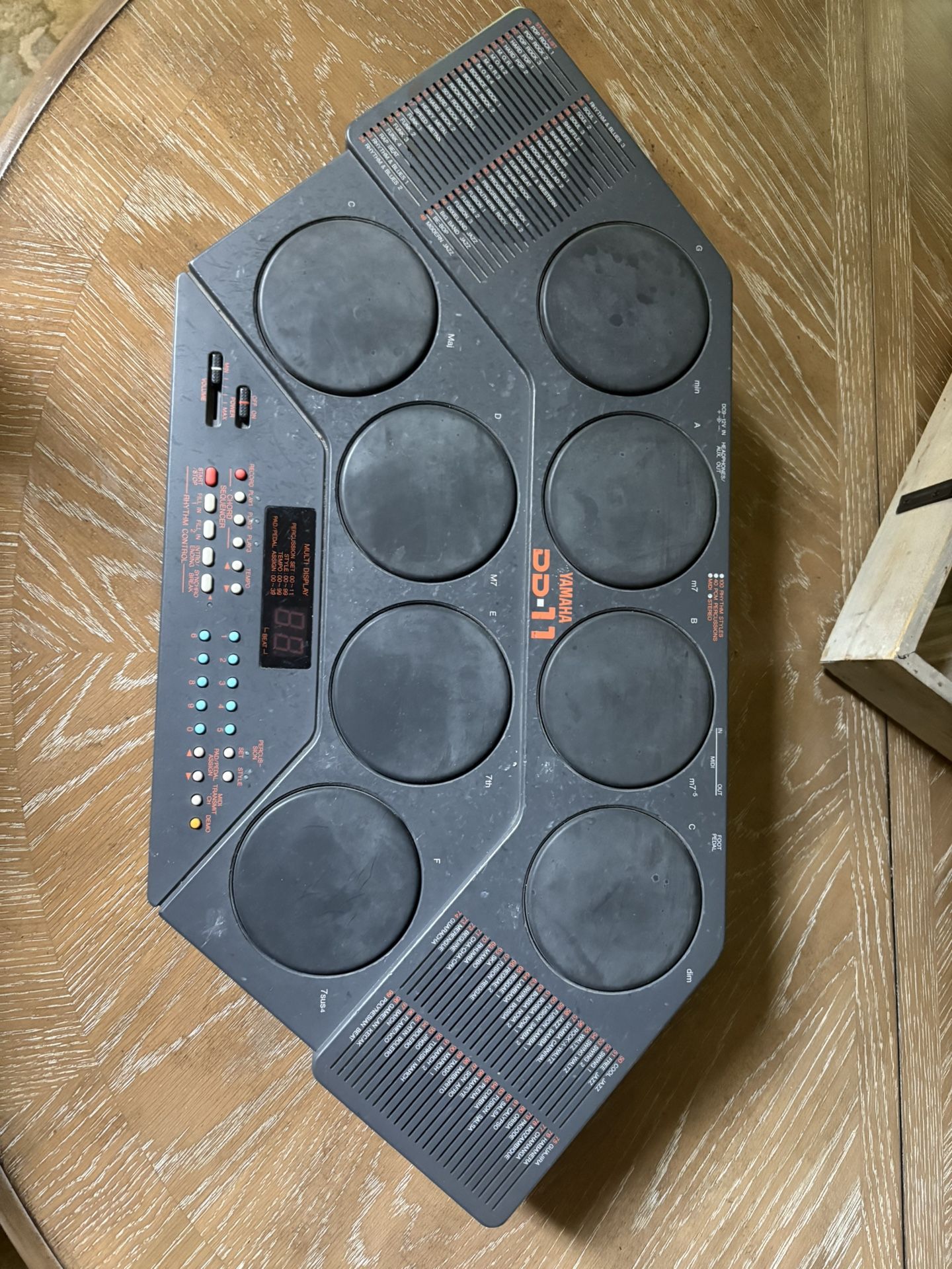 Yamaha DD 11 Electronic Drum Machine