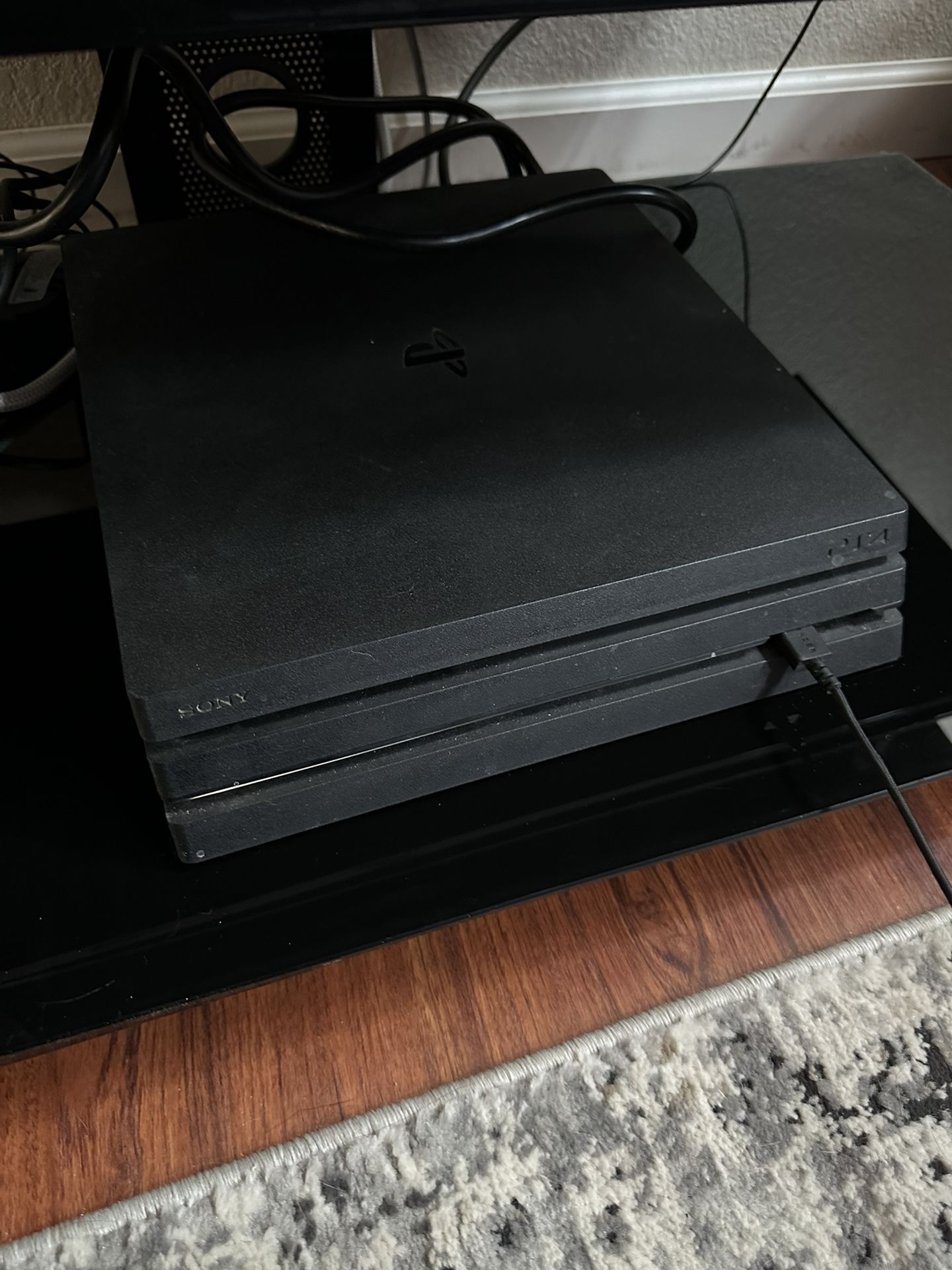 PS4 pro 1TB SSD With Games