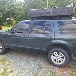 2003 Ford Explorer
