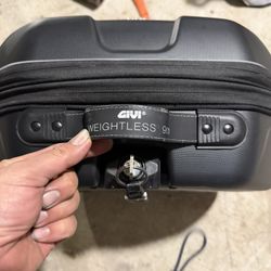 givi top case weightless 901 
