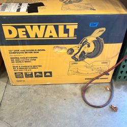 DeWalt 12” Double Bevel Compound Miter Saw