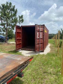 STORAGE CONTAINERS. CONTENEDORES 20’ft & 40’ft
