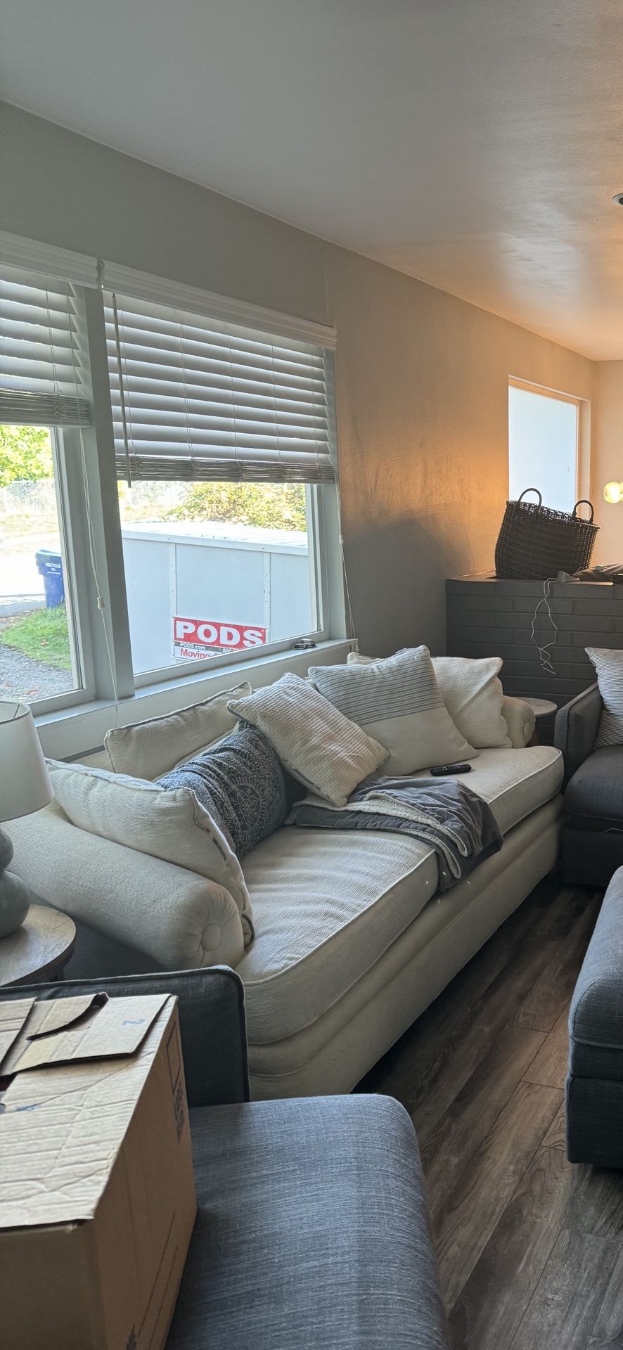 Cozy White Sofa / Couch