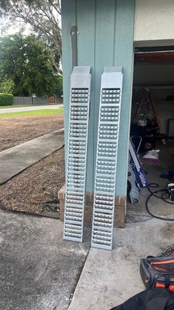 Steel ramp