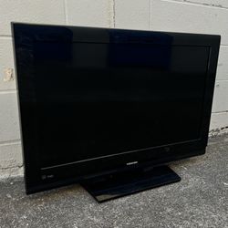 Toshiba 32-Inch 720p LCD HDTV ( Read Description ) 