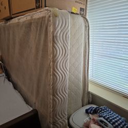 Free Queen Size Box Spring And Mattress