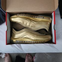 Nike Air Max Gold