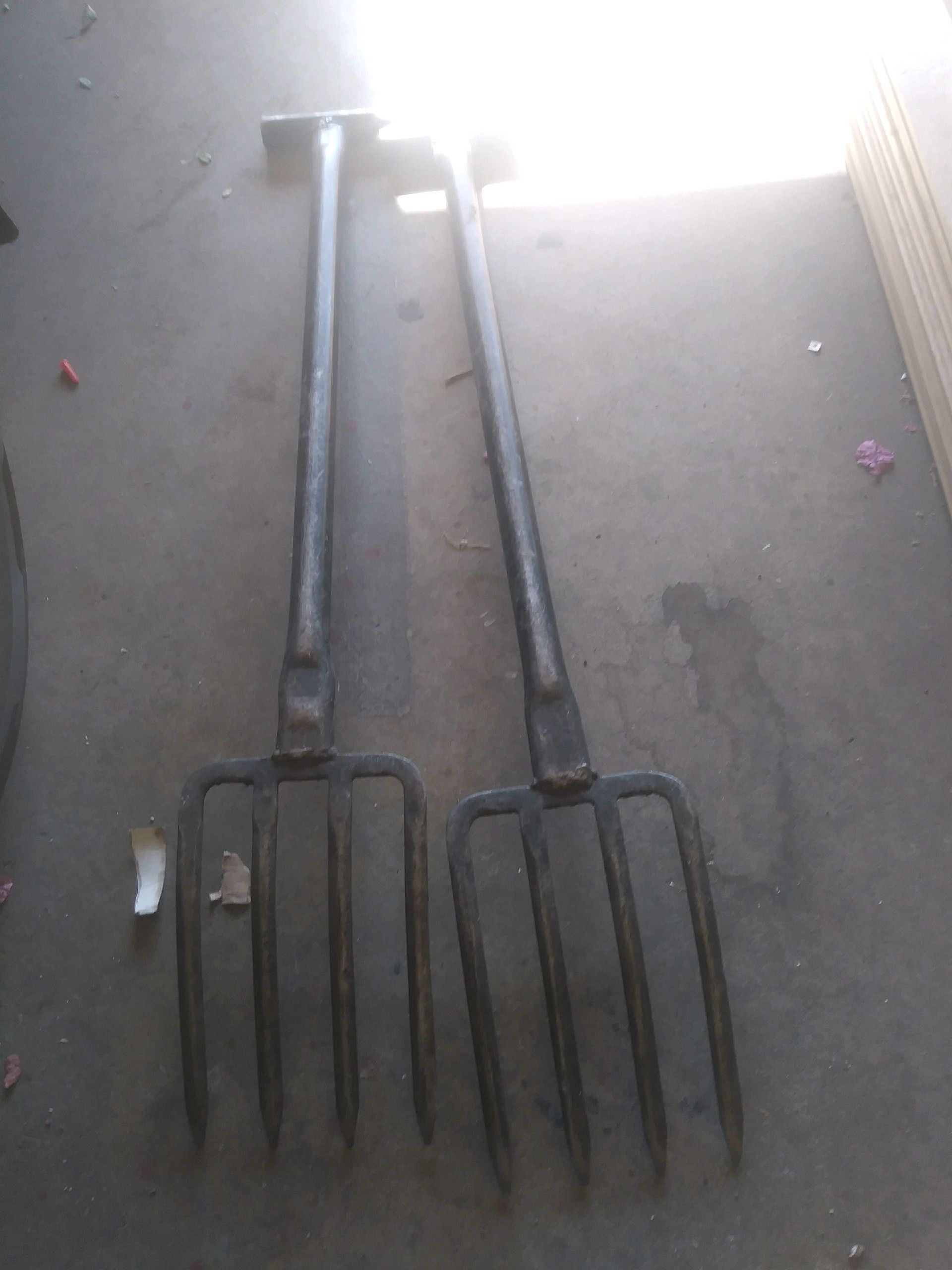 Vendo 2 Trinches para demoler el roof en $45