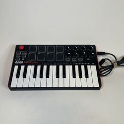 Akai Professional MPK Mini Keyboard 