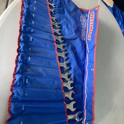 Combination wrenches