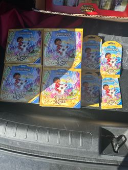 Disney Lorcana: Hyperia City Illumineer's Trove - Hyperia City and booster pack