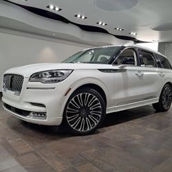 2023 Lincoln Aviator