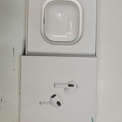 Airpods 3rd GENERATION KITTED PACK