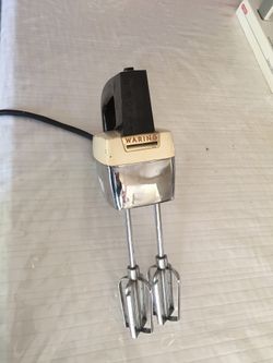 WARING mixer in great working condition