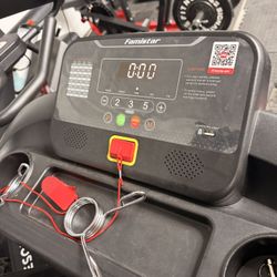 Treadmill (Does Not Incline)