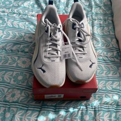Men’s Puma Sneakers Size10.5/ Tenis Para Hombre Puma Medida 10.5