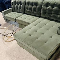 Cozy Stunning Nice Sectional! 