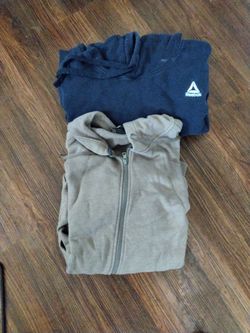 Two men's 2X sweatshirt new