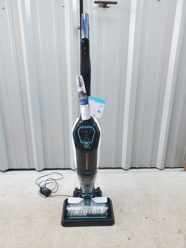 Like New Wet / Dry Vaccum