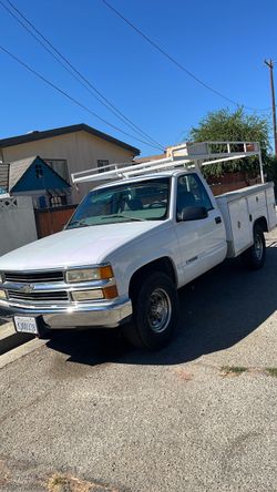 2000 Chevy 3500 utility truck