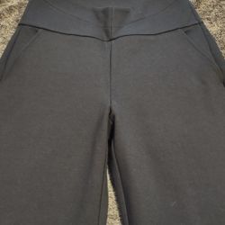 CABI Sz 6 Women's Dress Slacks . Heavy Weight Material 