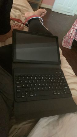 Brand new tablet with blue tooth keyboard and case all the plugs are included