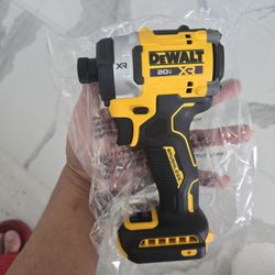 Dewalt 20V XR High Torque Impact Driver DCF860