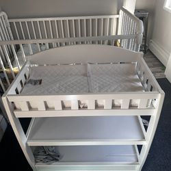 Crib And Changing Table Set 