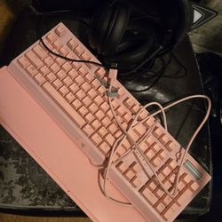 Razor Mechanical Keyboard With Blue Switches And Headset 