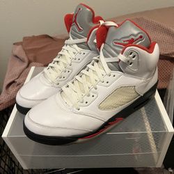 Jordan 5 Retro Fire Red Silver Tongue 