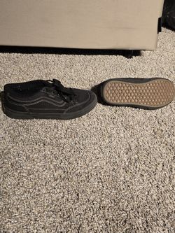 Black Vans Boys Size 4