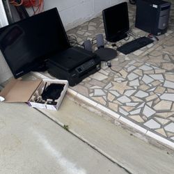 Dell PC With Accessories