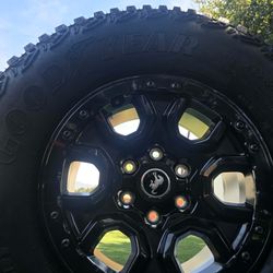 1 NEW FORD BRONCO RIM&TIRE 315-70R17 $490