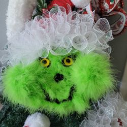 Grinch Face Wreath