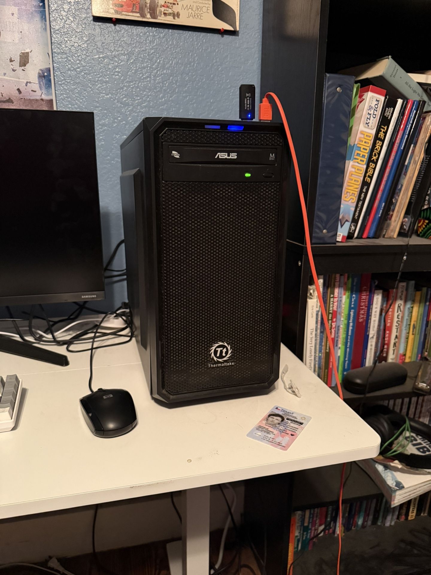 PC (Monitor Can Be Sold)