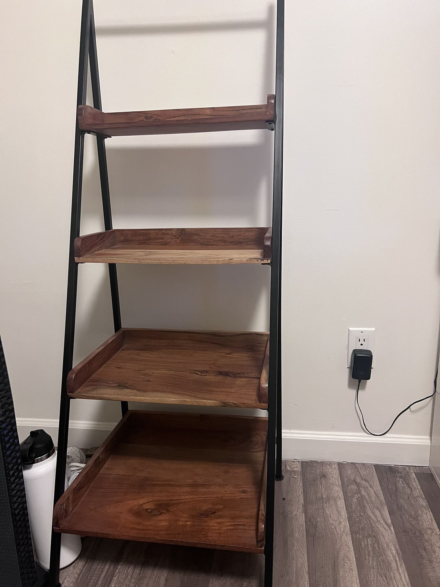 Shelf Ladder 